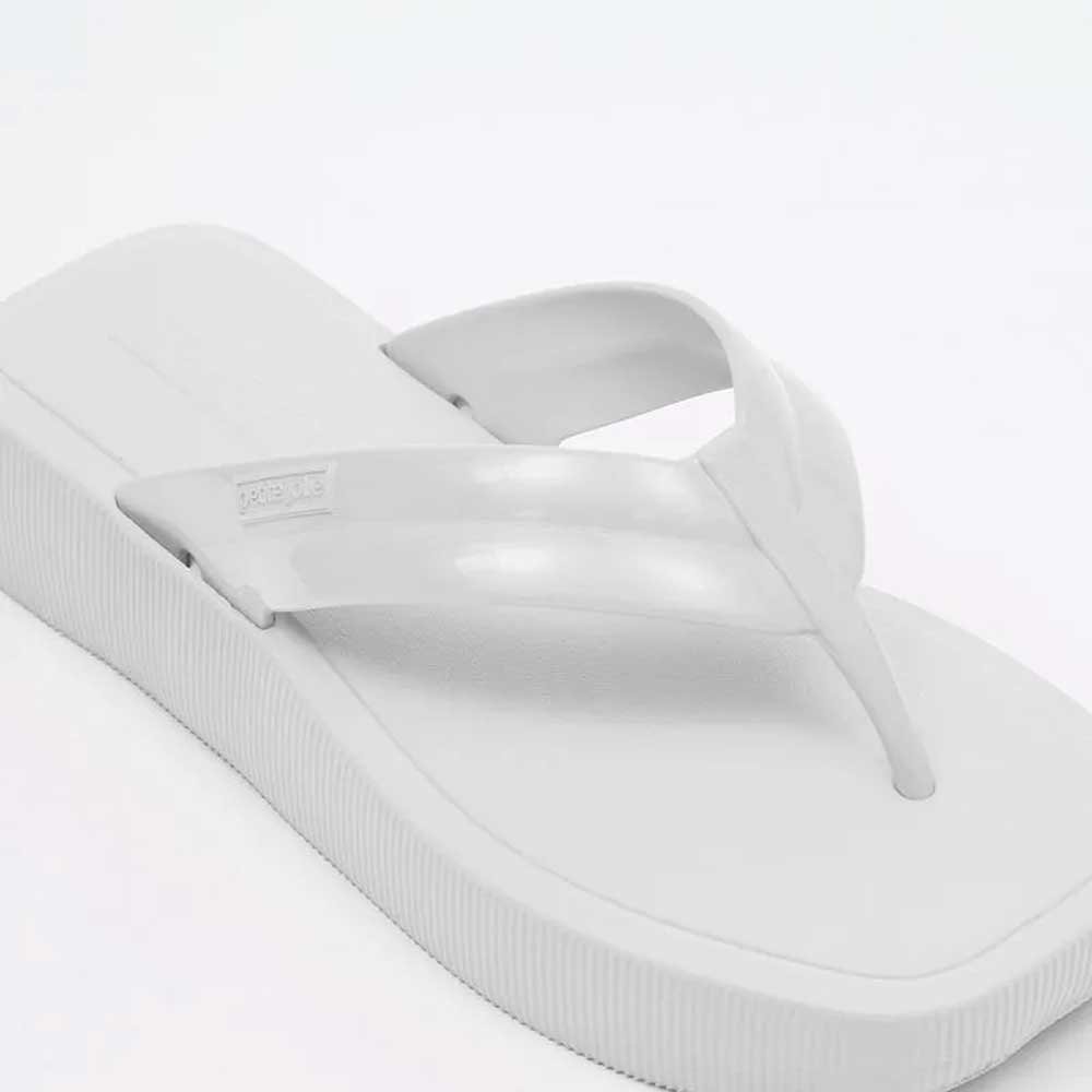 Chinelo Feminino Flatform Hit White Petite Jolie PJ6141 Branco 4
