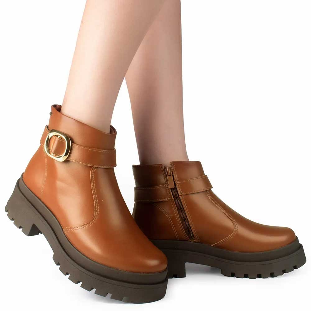 Bota Feminina Cano Curto Tratorada Caramelo Dakota DA852-0004 Marrom 4