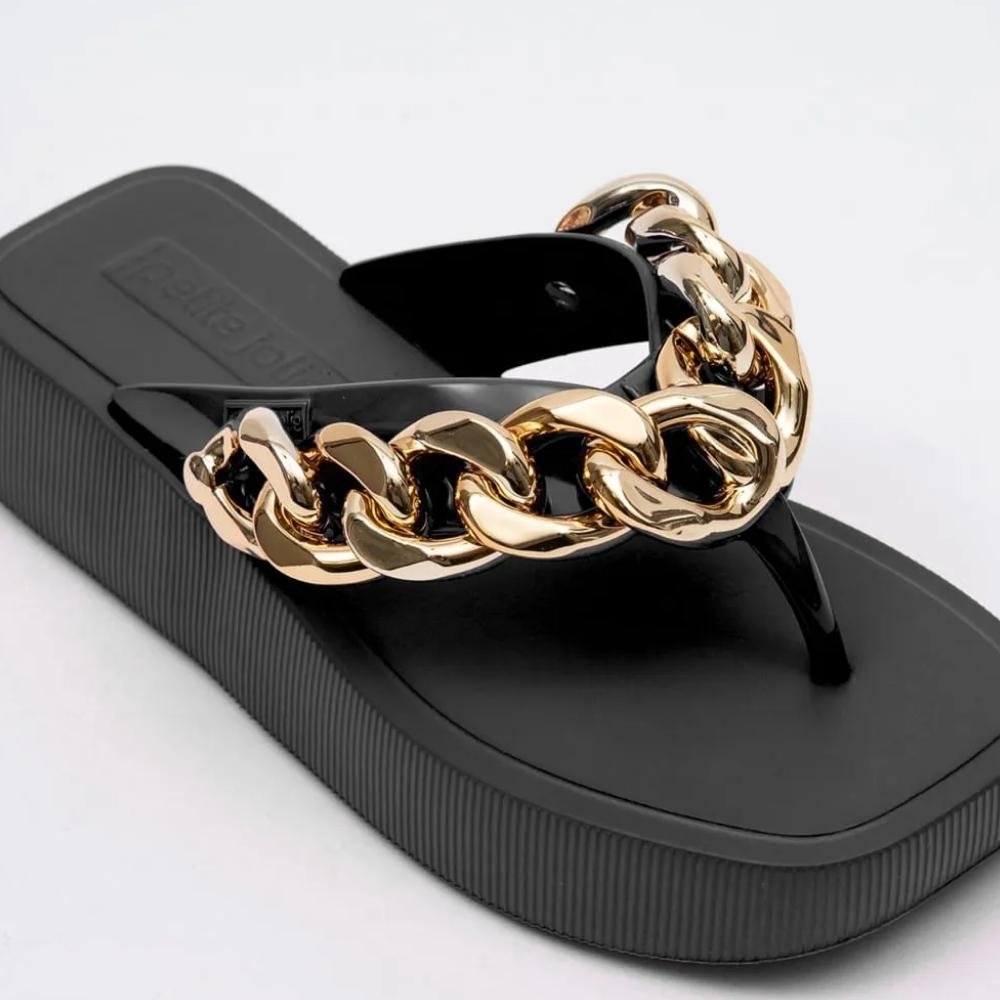 Chinelo Plataforma Hit Corrente Preto Ouro Petite Jolie PJ6515 Preto 4