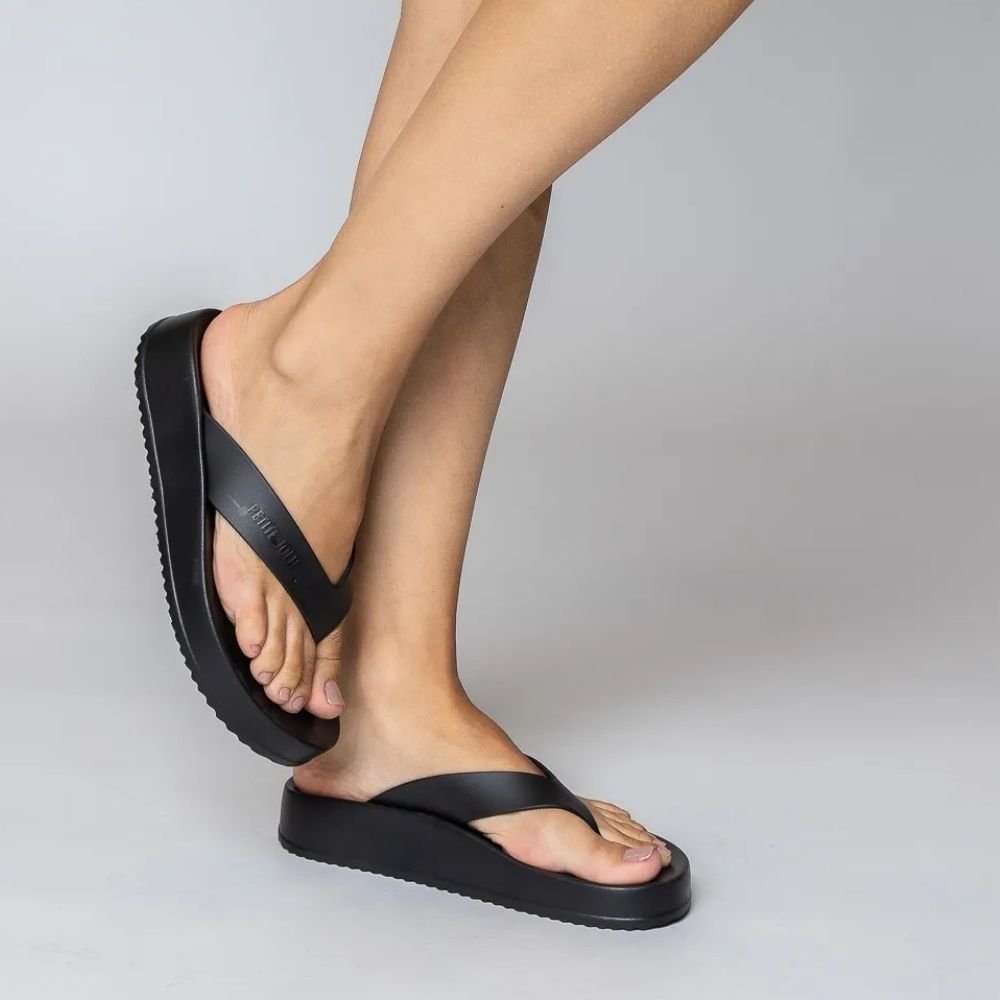 Chinelo Feminino Ultraleve Basic Preto Petite Jolie PJ6818 Preto 2