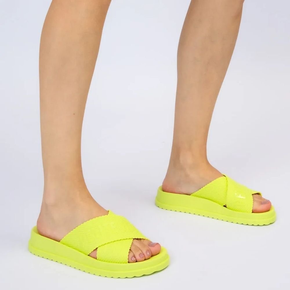 Chinelo Slide Feminino Smash Limão Petite Jolie PJ6812II Amarelo 2