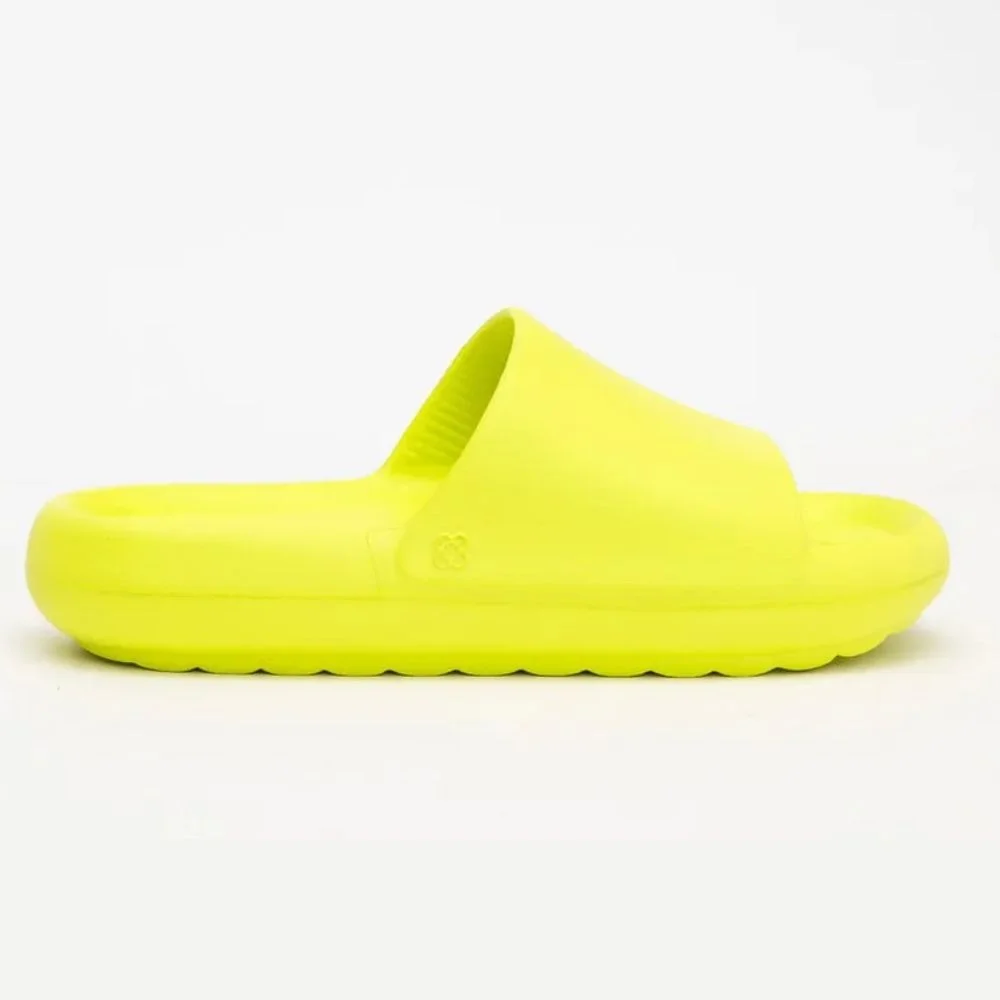 Chinelo Feminino Slide Hug Limão Petite Jolie PJ7639