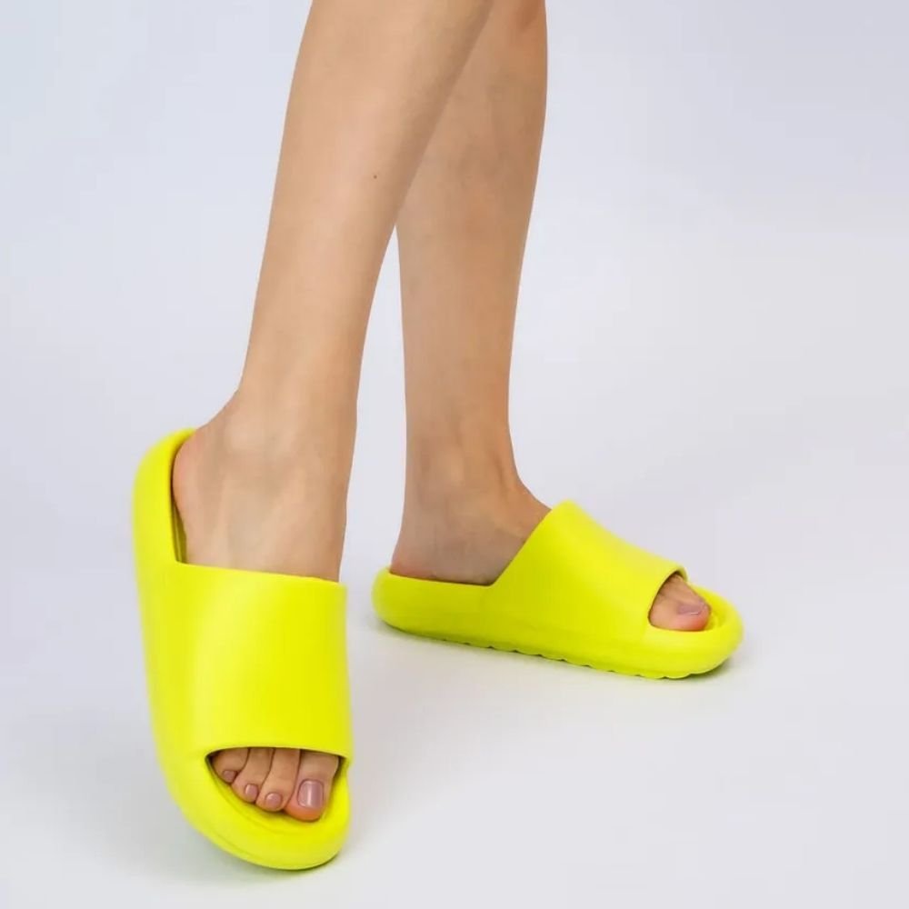 Chinelo Feminino Slide Hug Limão Petite Jolie PJ7639 Amarelo 2