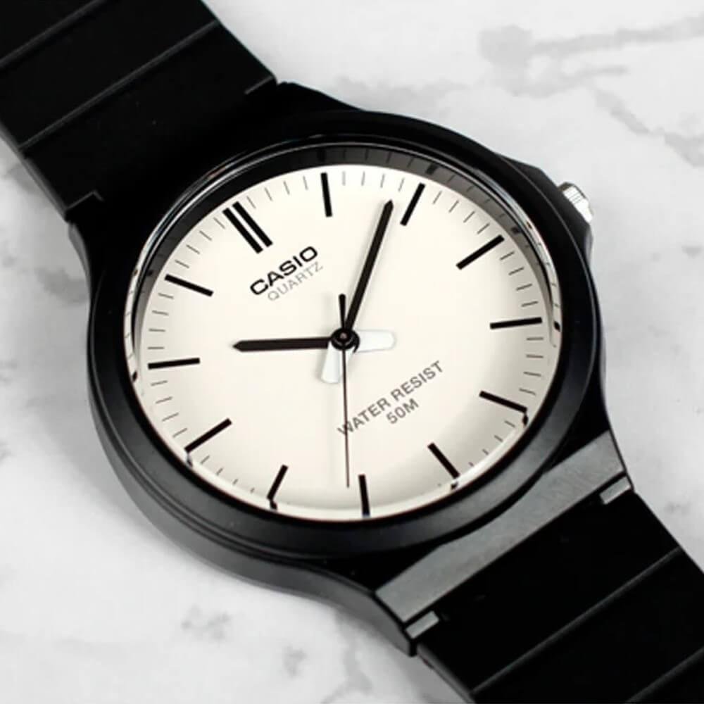 Relógio Casio Masculino MW-240-7EVDF Preto 2
