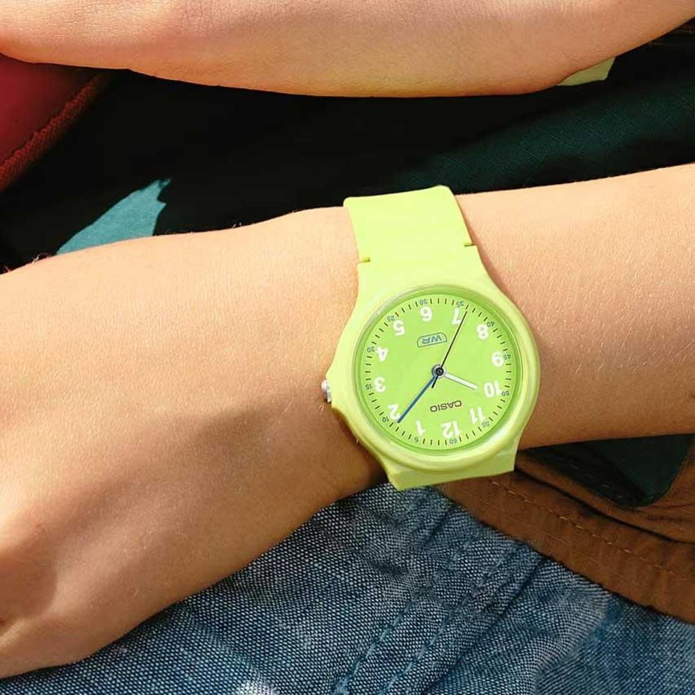 Relógio Casio Feminino Standard LQ-24B-3BDF Verde 2