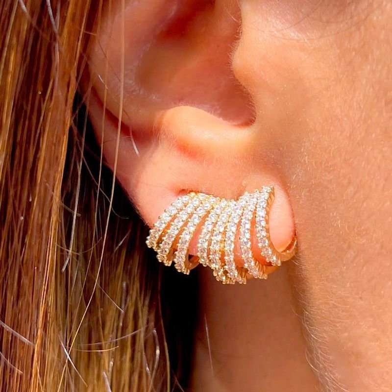 Brinco Ear Cuff Zircônias Semijoia Banho Ouro Dourado 2