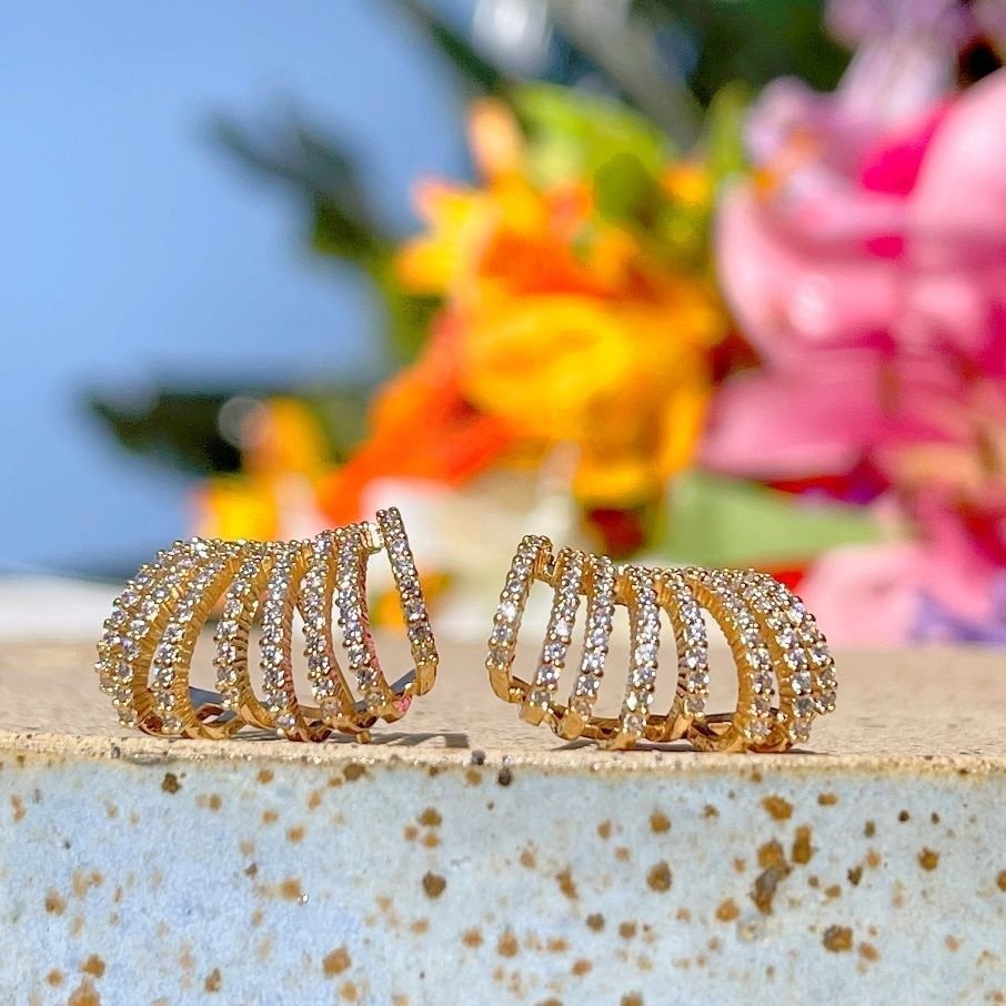 Brinco Ear Cuff Zircônias Semijoia Banho Ouro Dourado 3