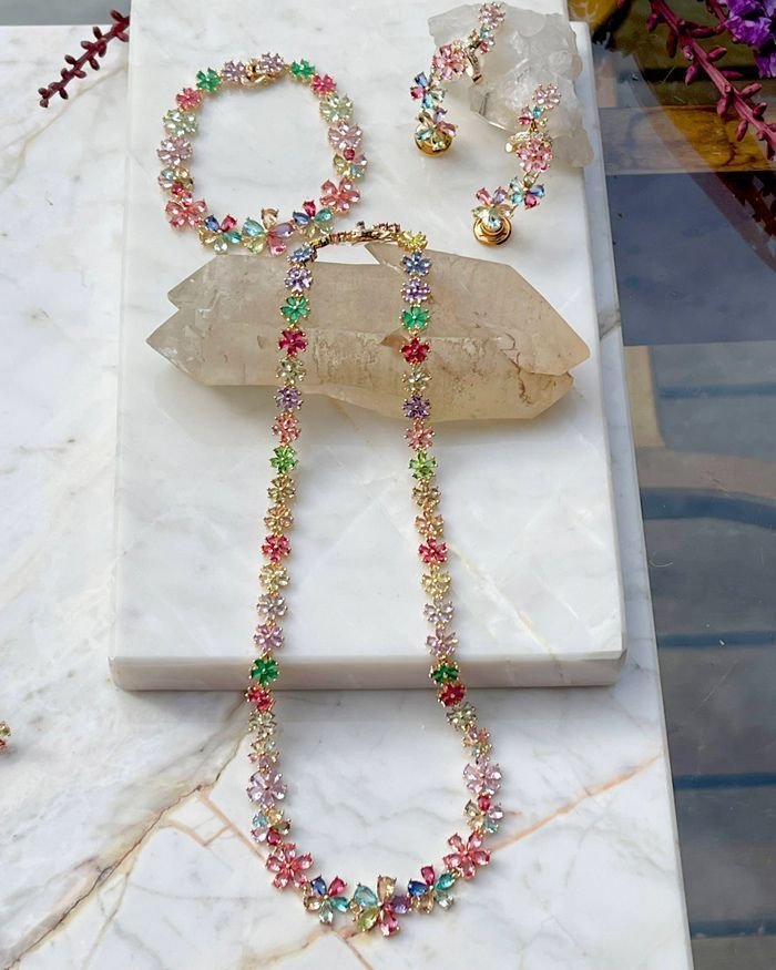 Brinco Ear Cuff Longo Floral Cristais Coloridos SemiJoia Dourado 9