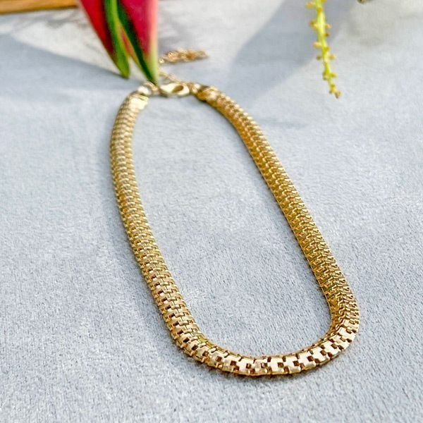 Colar Choker Malha Laminada Trabalhada Lisa SemiJoia Dourado 4