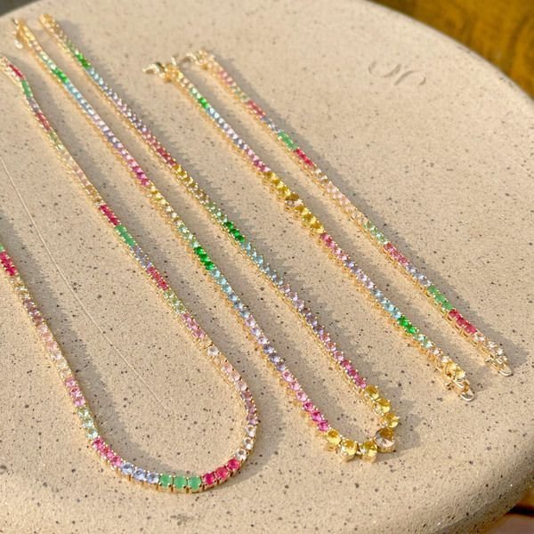 Colar Riviera Cristais Coloridos SemiJoia Fecho Gaveta Dourado 8