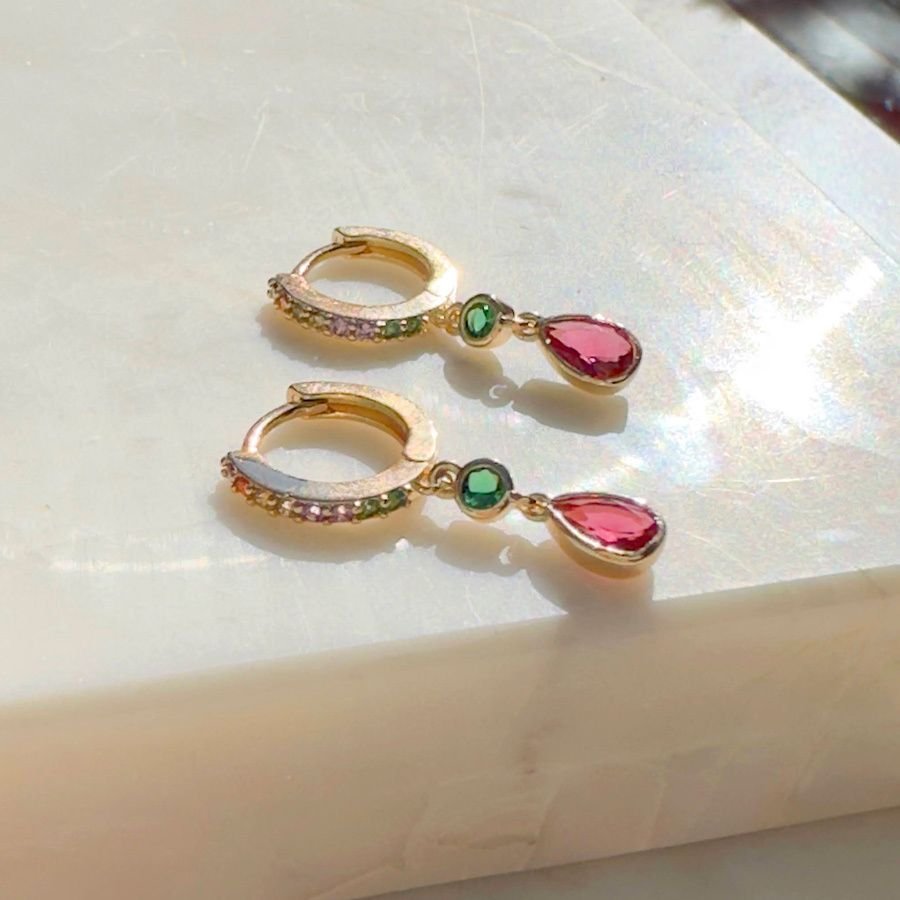 Argola Cristais Coloridos Pingente Vermelho Rubi Semijoia Dourado 3