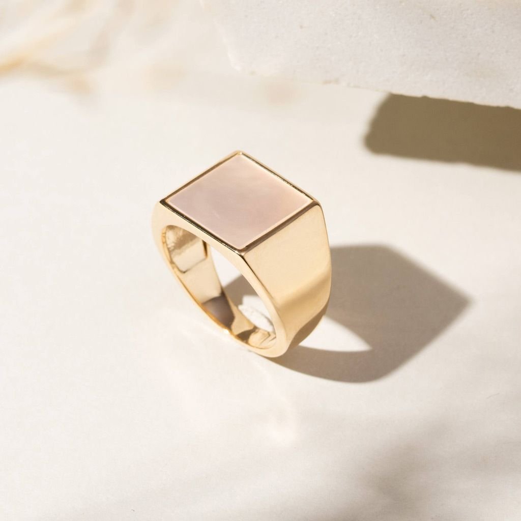 Anel Madrepérola Quadrada Semijoia Banhada A Ouro Dourado 3