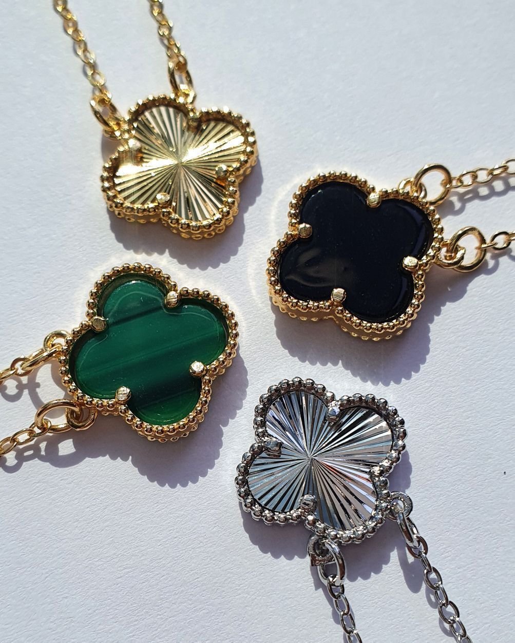 Colar 5 Trevos Dupla Face Semijoia Preto Onix Preto 4