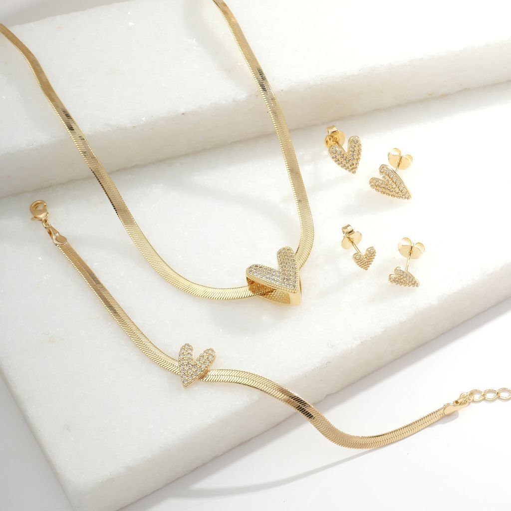 Pulseira Laminada com Coração em Zircônias Semijoia Dourado 3
