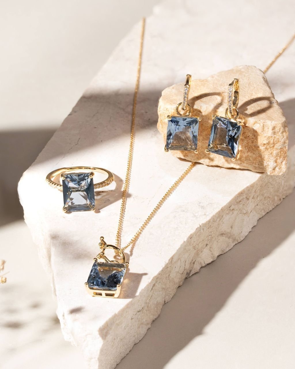 Anel Pedra Zircônias Topazio London Blue Semijoia Azul 7