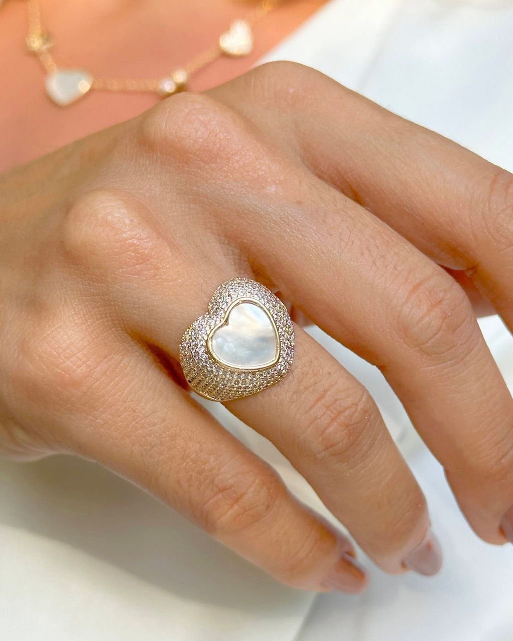 Anel Coração Madrepérola Aro Zircônias Semijoia Dourado 6