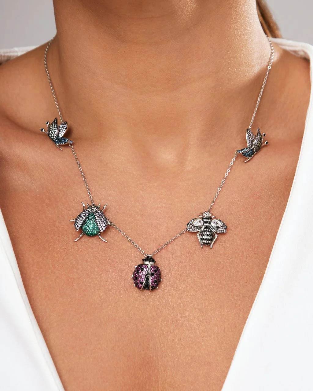 Colar Bugs Insetos Joaninha Abelha Semijoia Banho Rodio Prata 2