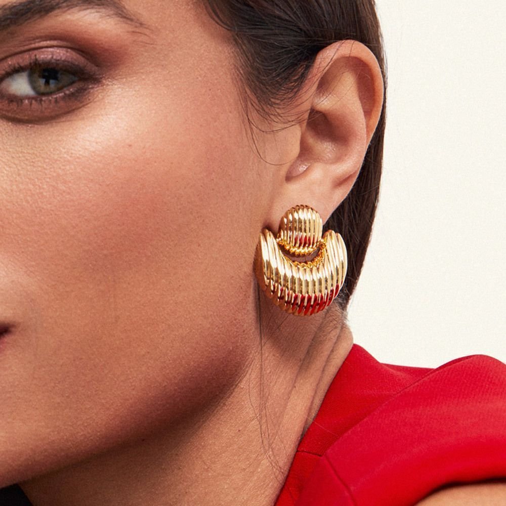 Brinco Vintage Textura Semijoia Banho Ouro Dourado 2