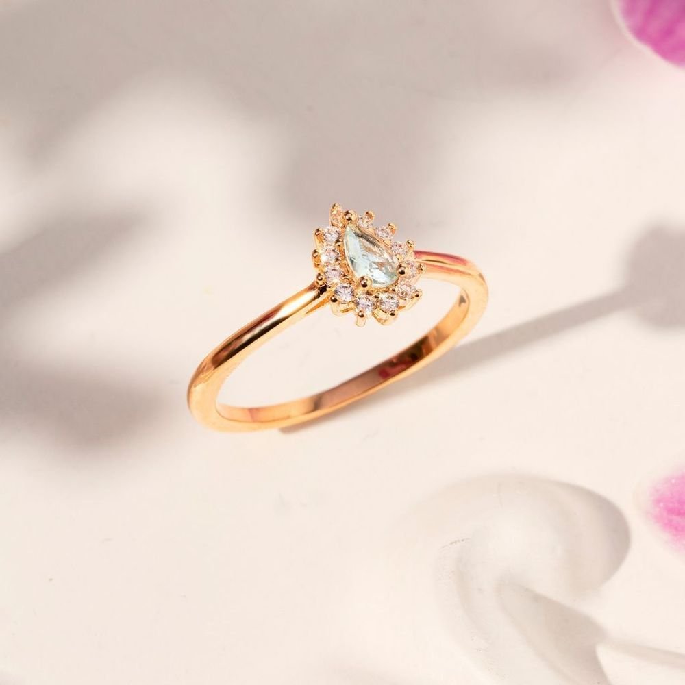 Anel Gotinha Cristal Água Marinha com Zircônias Semijoia Dourado 5