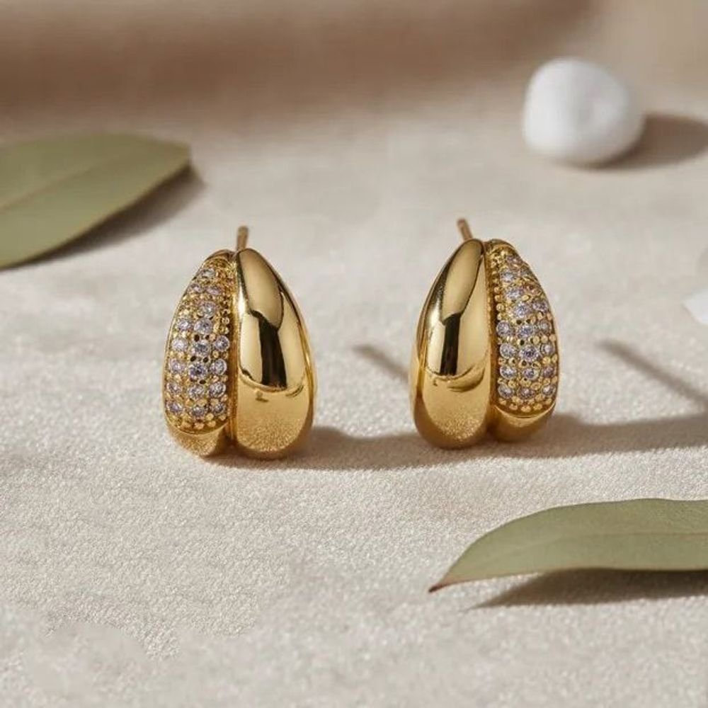 Brinco Meia Argola Dupla Pequena Zircônias Semijoia Dourado 2