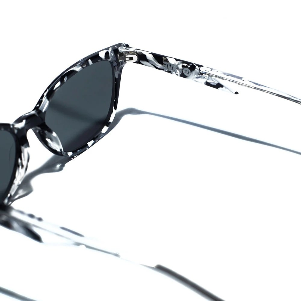 Oculos Solar Evoke Evk 33 Pbg22 Pedro Barros Preto Marmorizado Lente Cinza Preto 3