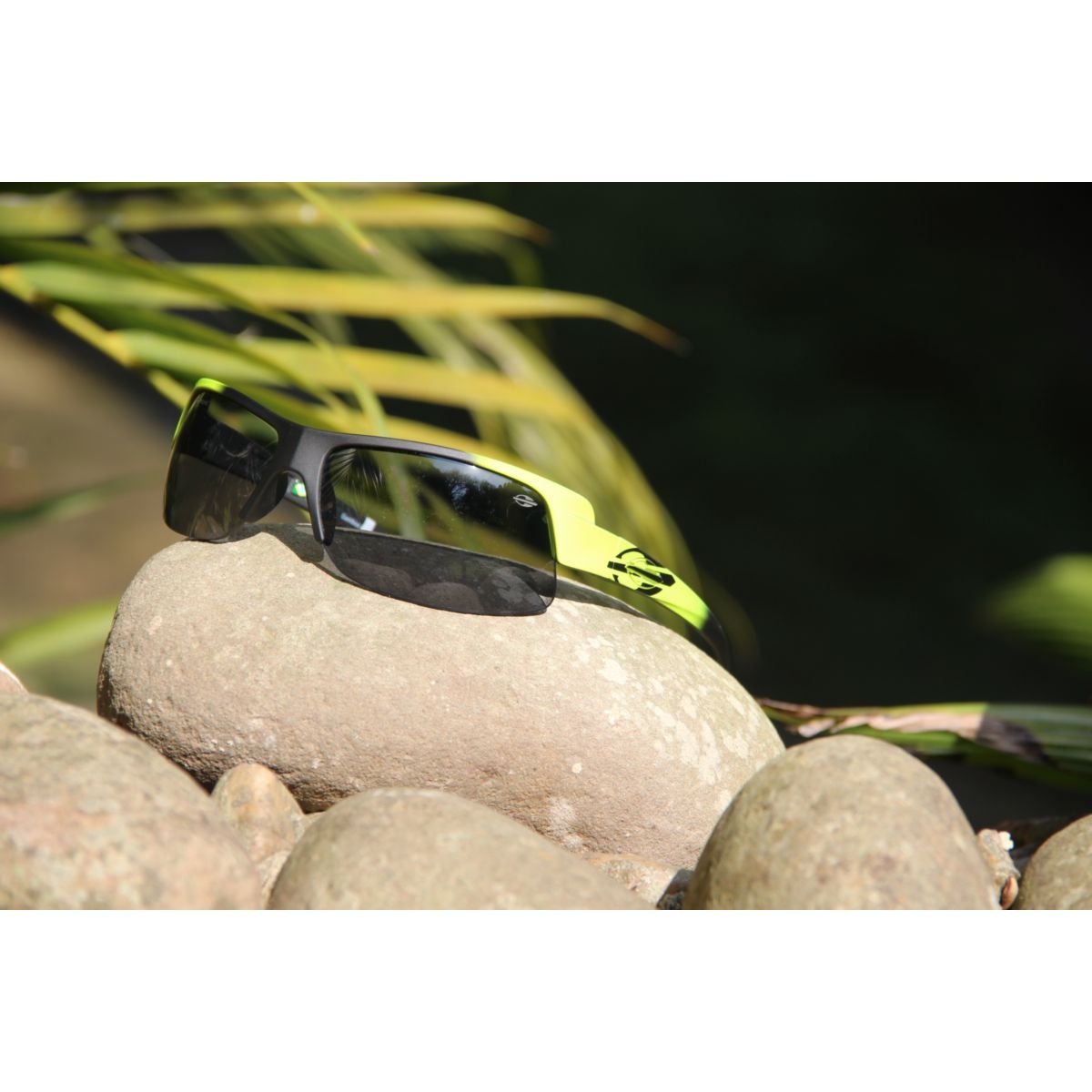 Oculos Solar Mormaii Gamboa Air 4 M0136aas72 Preto Fosco Lente Amarelo Fotocromaticas Preto 4