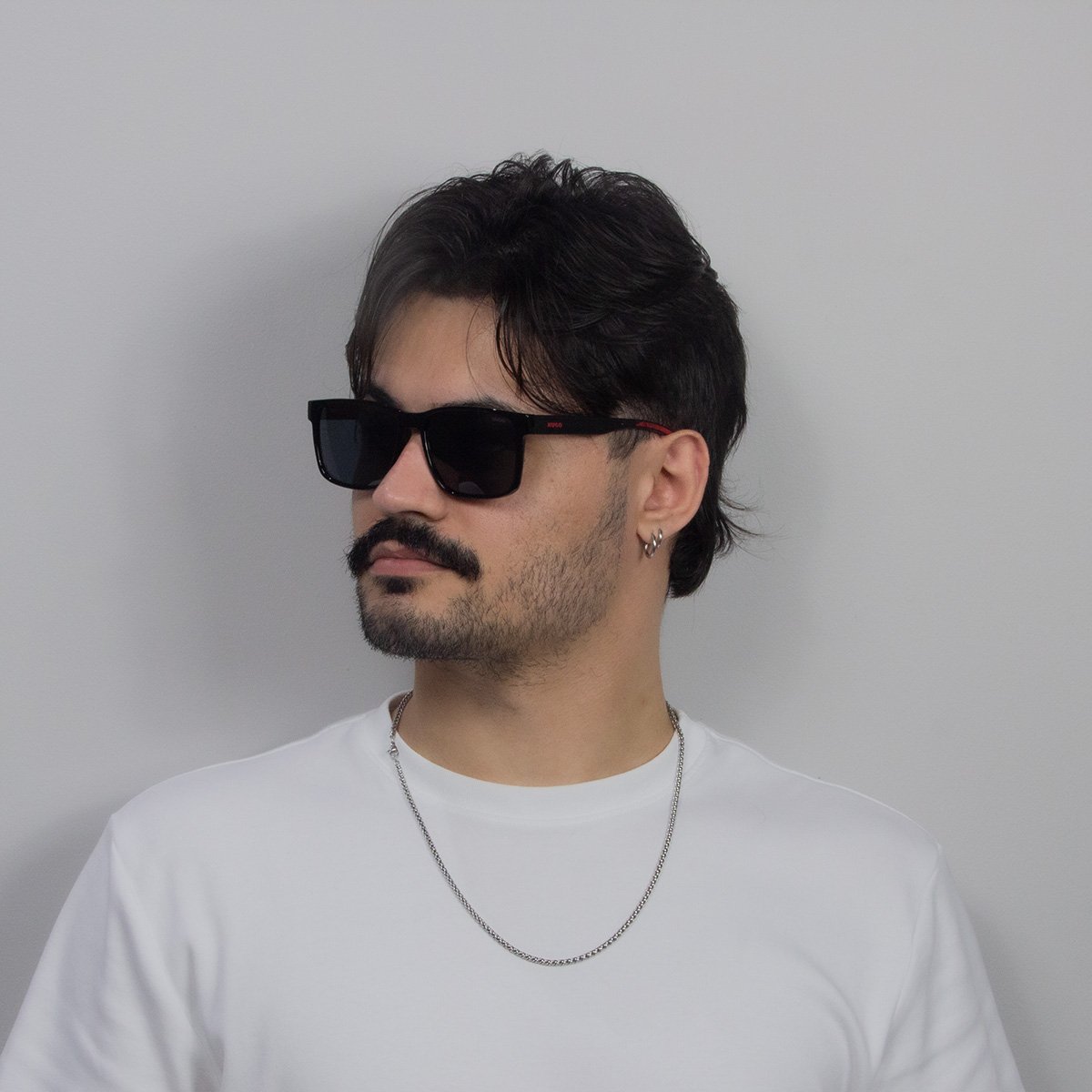 Oculos Solar Hugo Hg1369/s 807 57 Preto Brilho Lente Cinza Preto/Vermelho 6