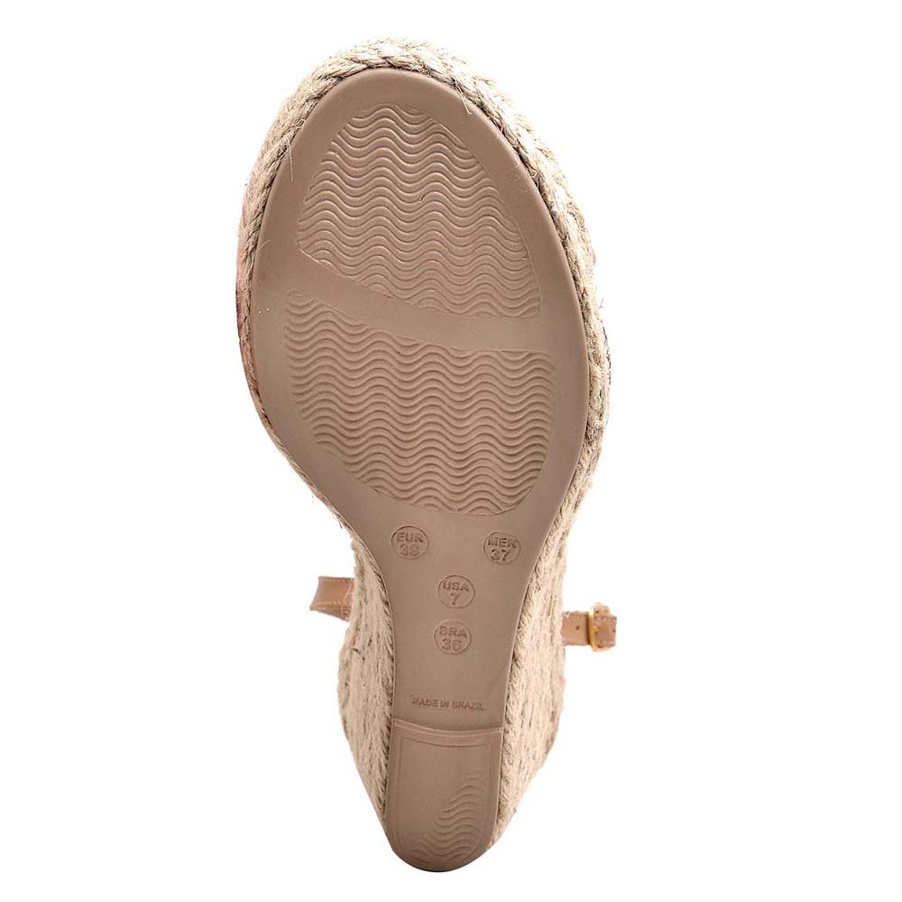 Sandália Anabela em Couro Feminino Fivela Detalhes Desenho Laser Elegante Confortável Bege 4