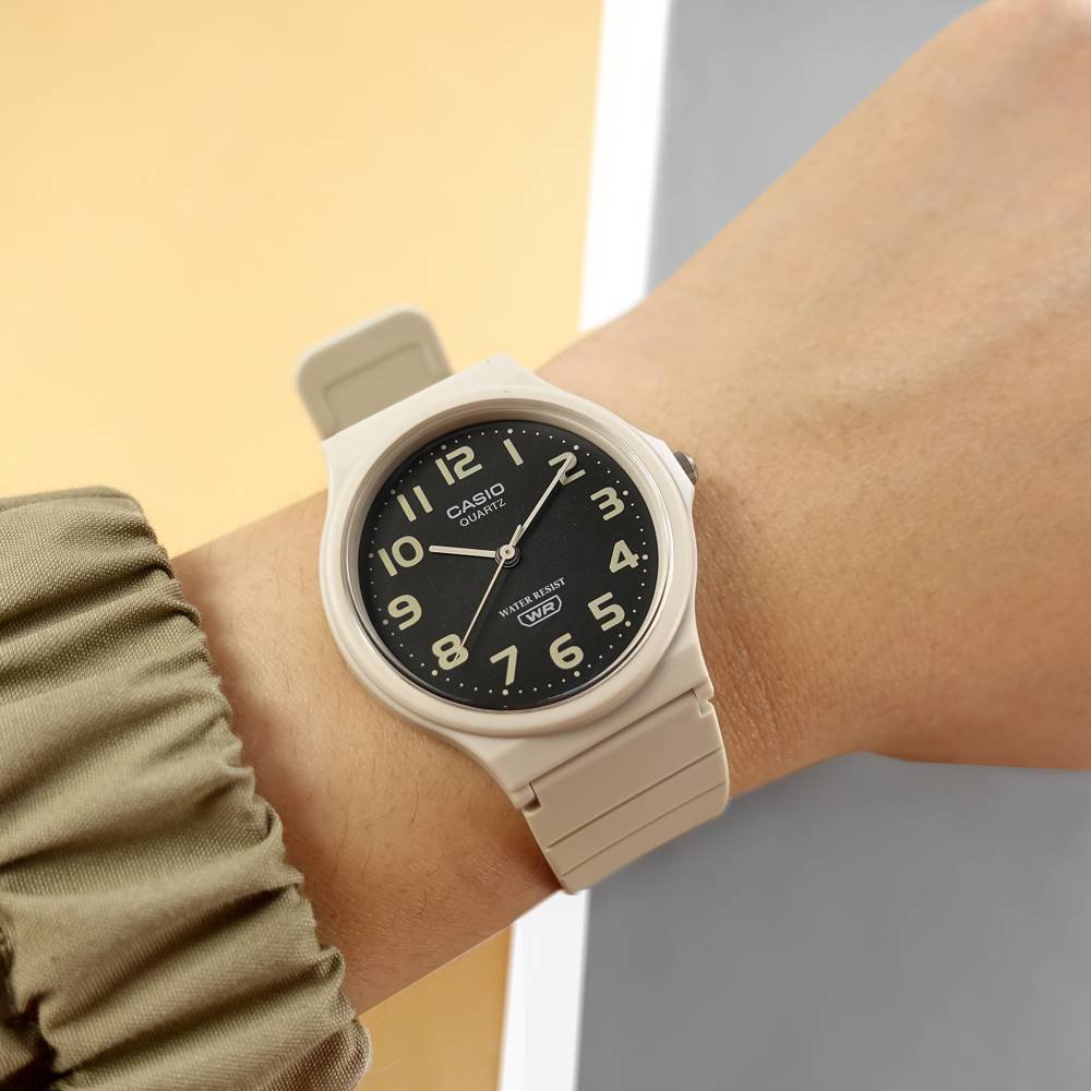 Relógio Casio Feminino Ref: Mq-24uc-8bdf Analógico Bege Bege