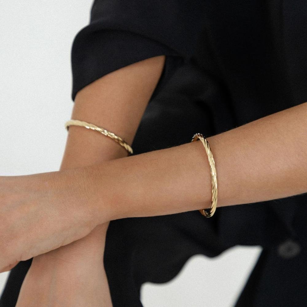 Bracelete Detalhado Banhado a Ouro 18k Dourado 2