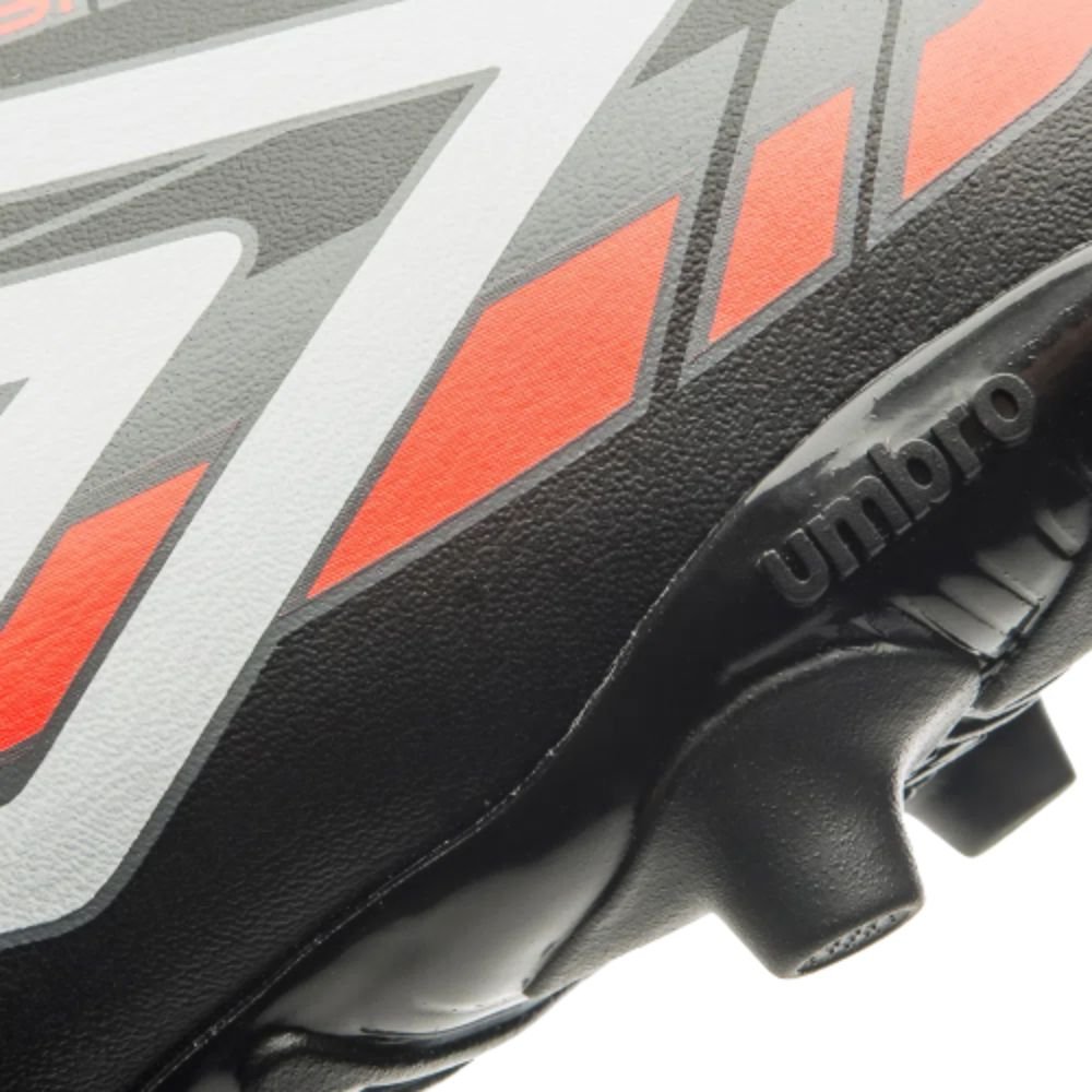 Chuteira Infantil Campo Umbro Prisma  Jr Masculina Preto 6