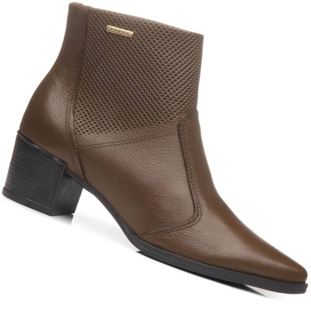 Cor Marrom