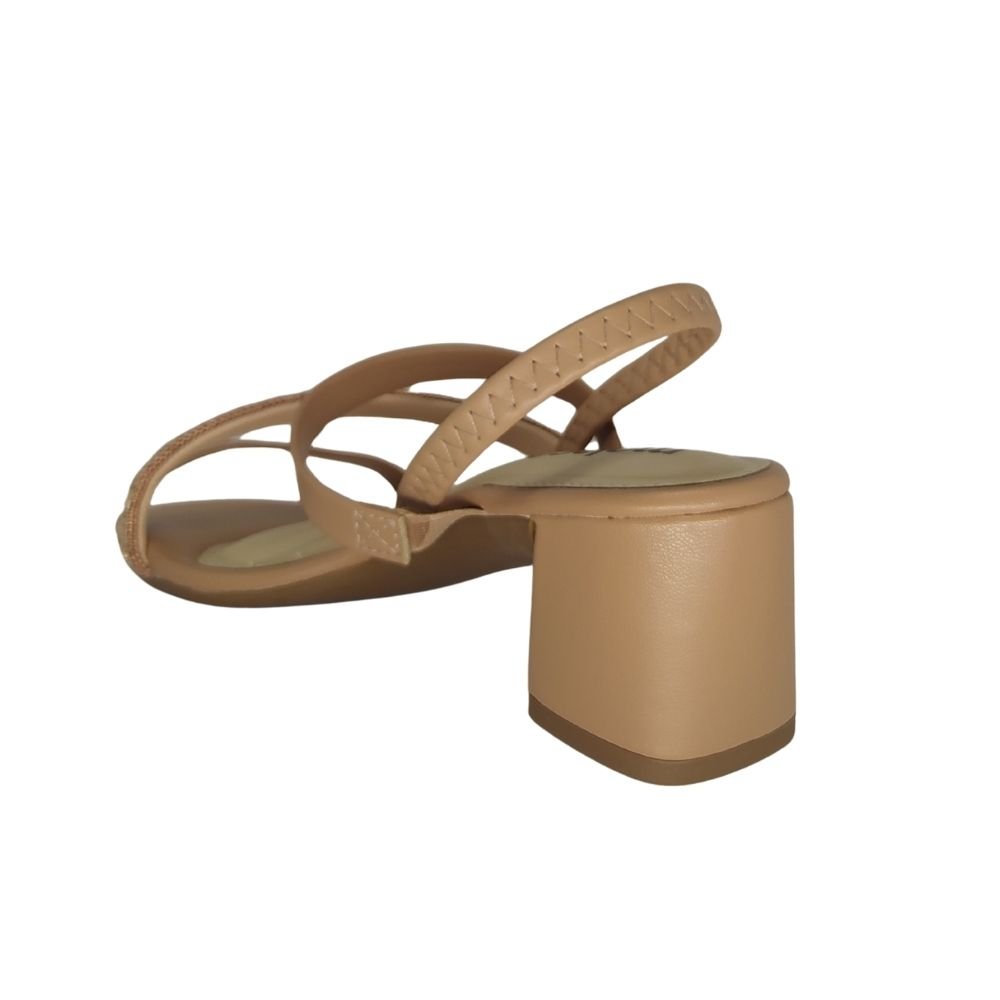 Sandália Moleca Salto Médio em Bloco Nude 3