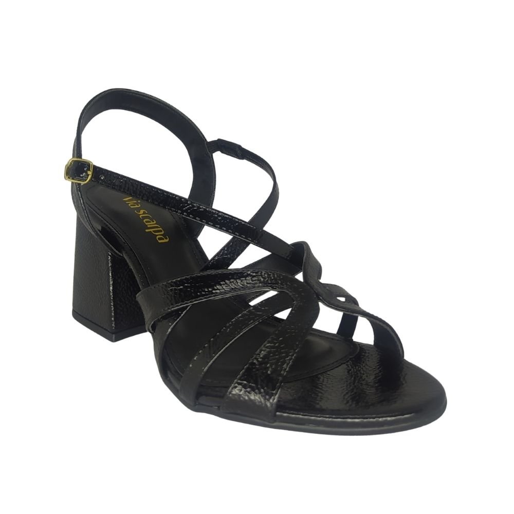Sandália Via Scarpa Salto Médio em Verniz