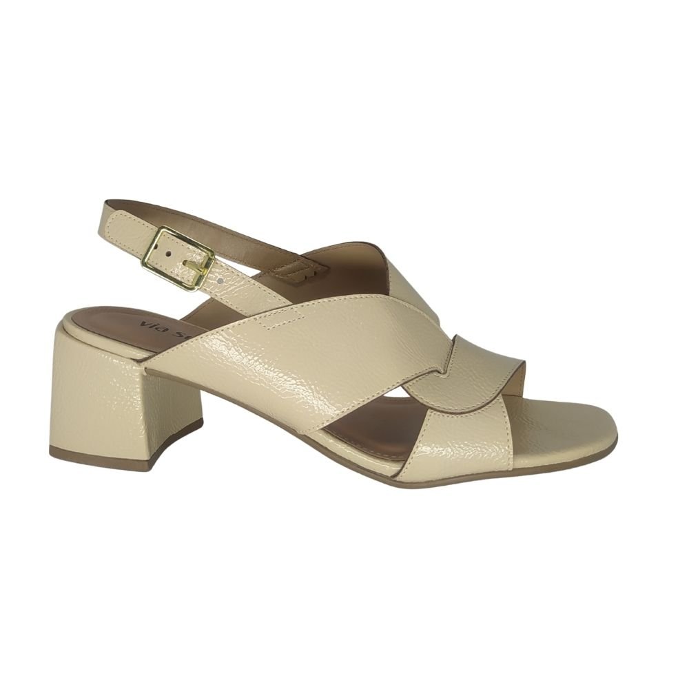Sandália Via Scarpa Verniz Croco Nude 2