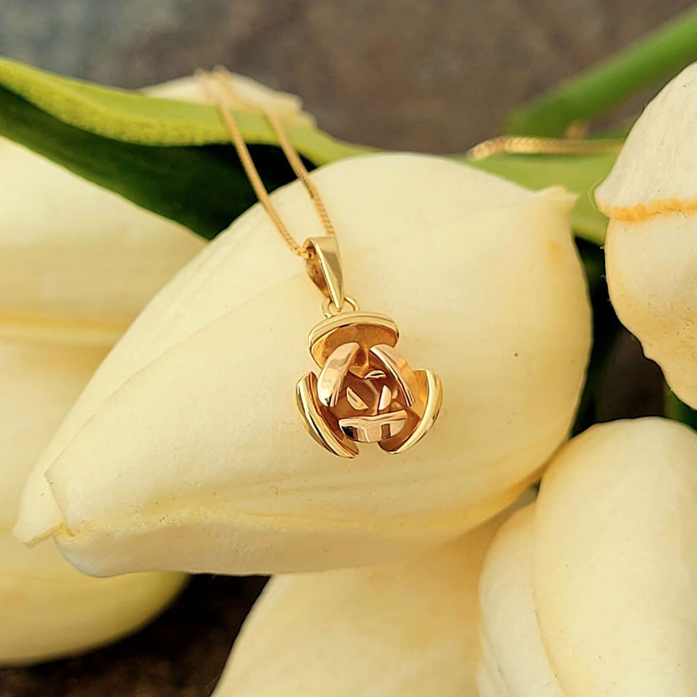 Pingente Flor em Ouro 18K Dourado 7