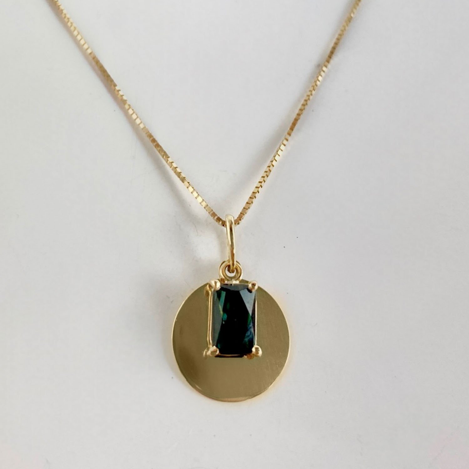 Pingente Placa com Turmalina Retangular Verde em Ouro 18k Dourado 2