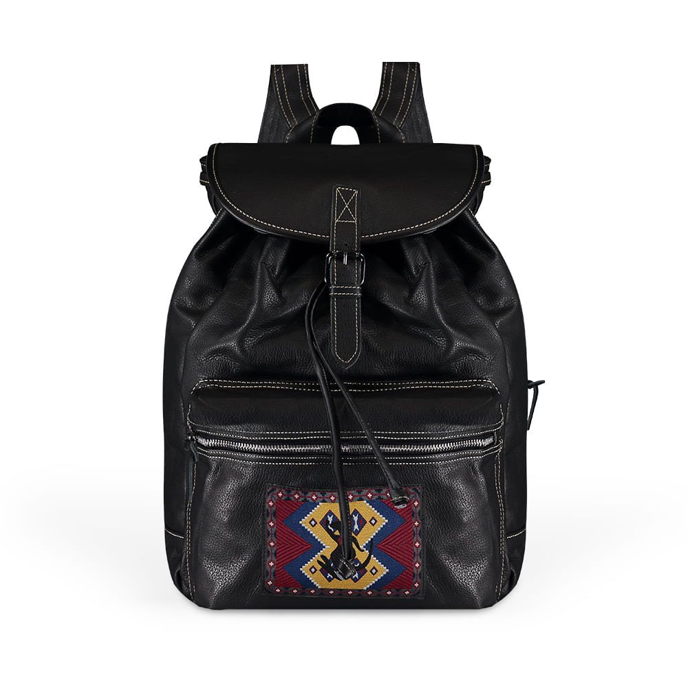 Mochila Couro Etiqueta Queimada - Preto