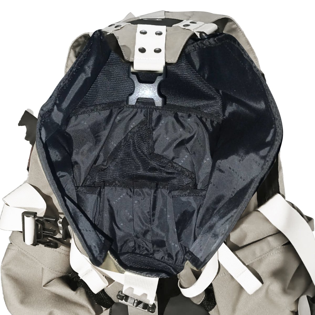 Mochila Oakley Icon Pack 3.0 Khaki Bege 4