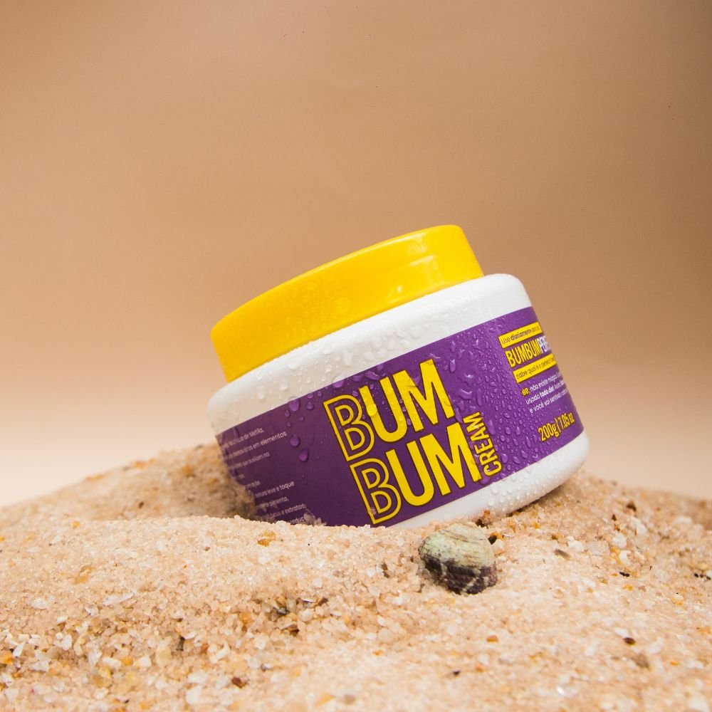 Bumbum Cream Creme hidratante combate a estrias, foliculite e