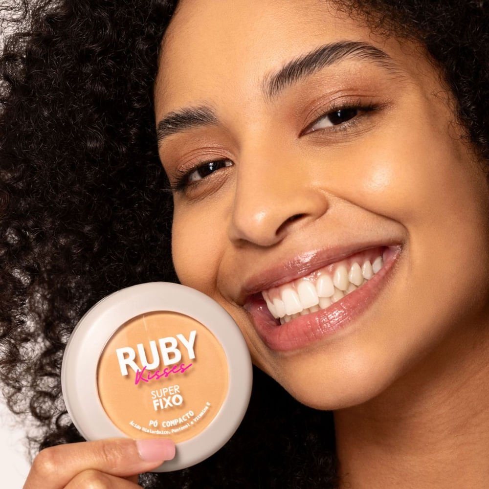 Pó Compacto Ruby Kisses Super Fixo Cor 240 9g Cor 240 7
