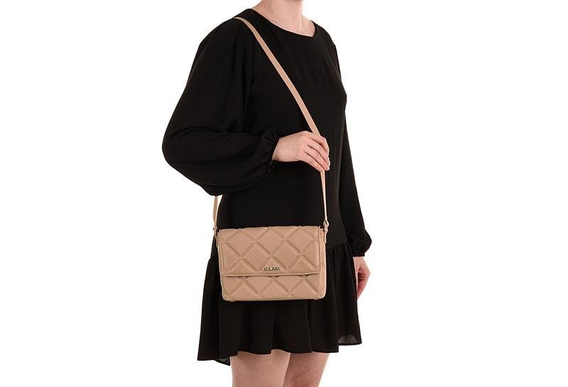 Bolsa Feminina Moleca Matelassê em X 50055-1 com Alça Transversal Nude 4