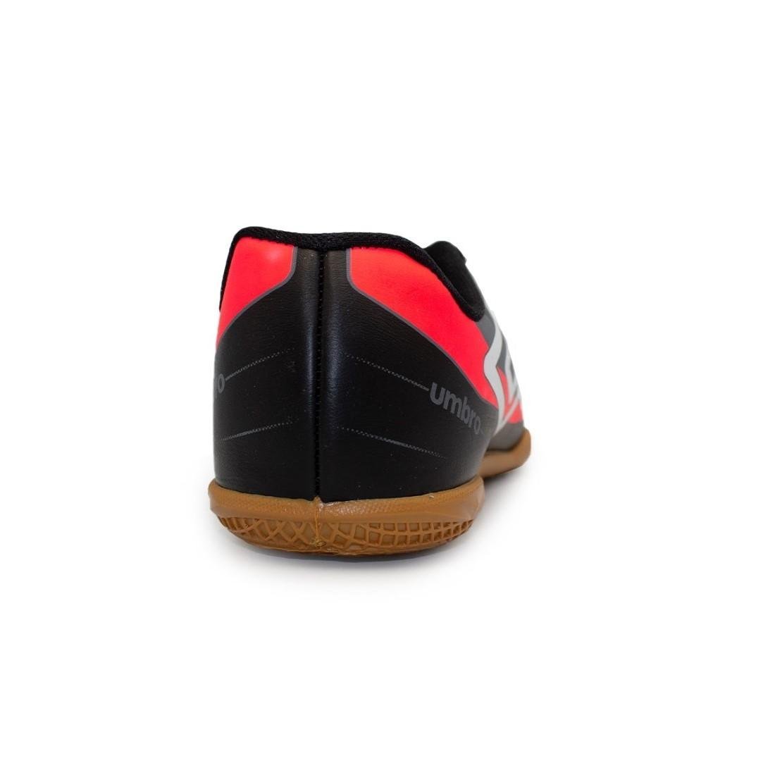 CHUTEIRA FUTSAL UMBRO PRISMA + Preto/Salmão 4