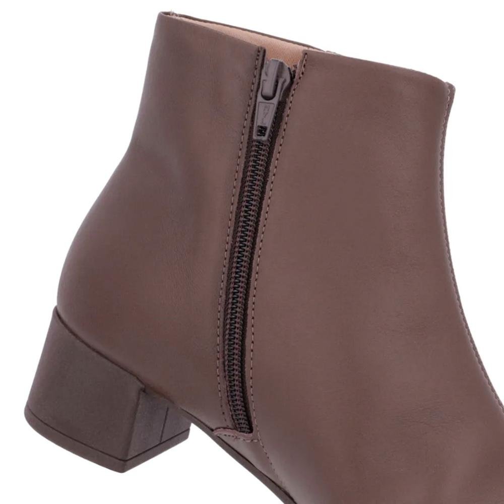 Bota Usaflex Feminina Em Couro Salto Bloco Lisa AL1101 Marrom 3