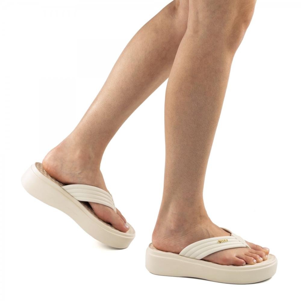 Tamanco EVA Leve Dijean Feminino Off White 2