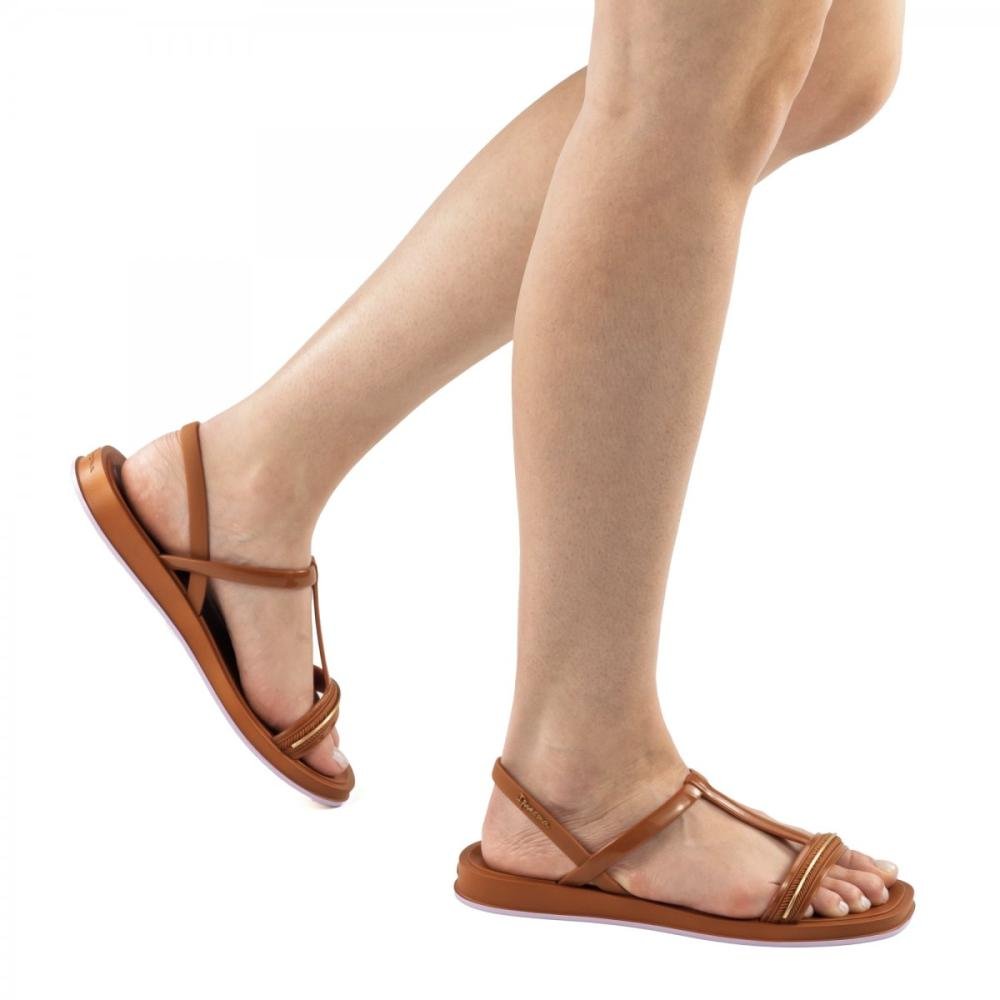 Sandália Rasteira Ipanema Glow Feminina Marrom 2