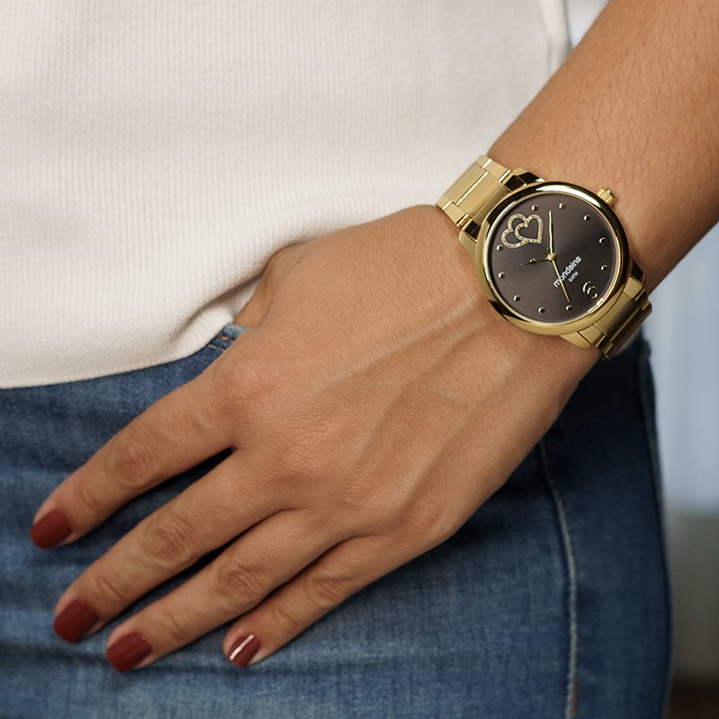 Relógio Feminino Mondaine Dourado Casual Analógico 32796LPMKDE2K1 Mulher Colar e Brincos Dourado 4