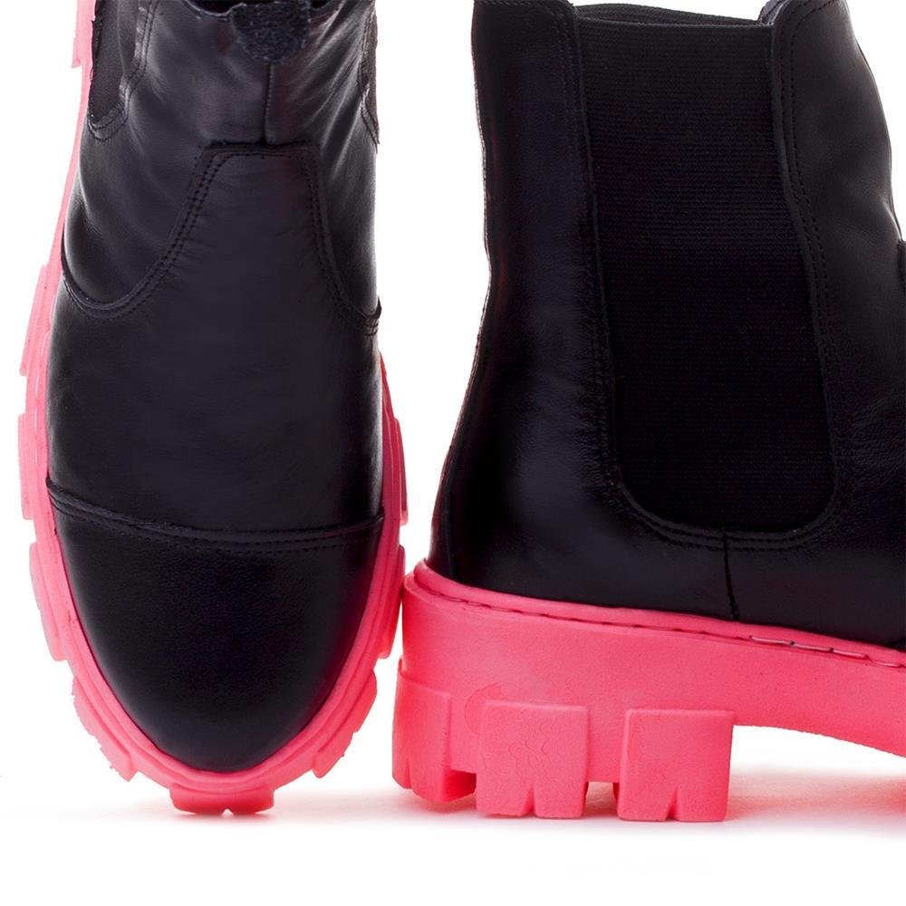 Bota Chelsea Couro Feminina Tratorada Estilo Tendência Preto/Rosa 3