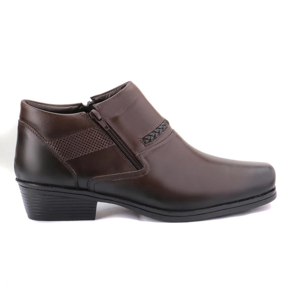 Bota Masculina Couro Bico Quadrado Detalhe Frontal Casual Marrom 2