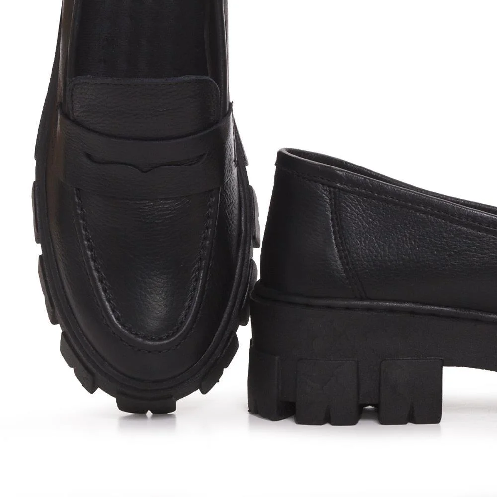 Mocassim Feminino Tratorado Couro Bico Redondo Moderno Preto 3